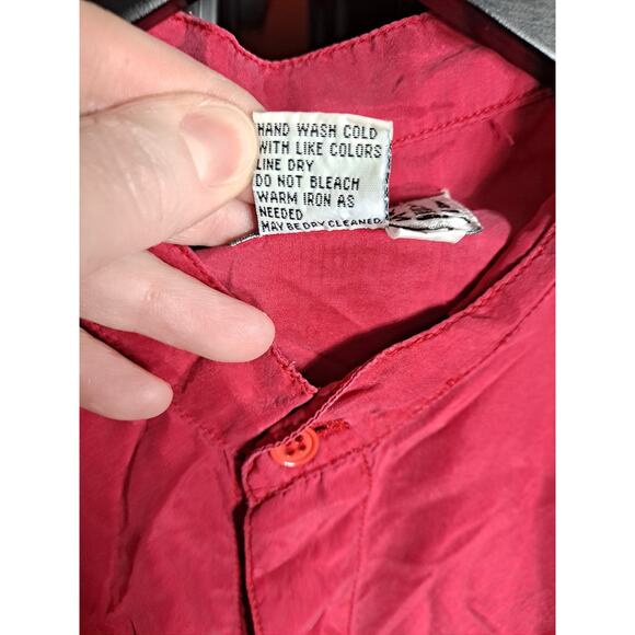 City Streets Men's Red Silk Long Sleeve Band Collar Button-Down Shirt Size L - Picture 7 of 7